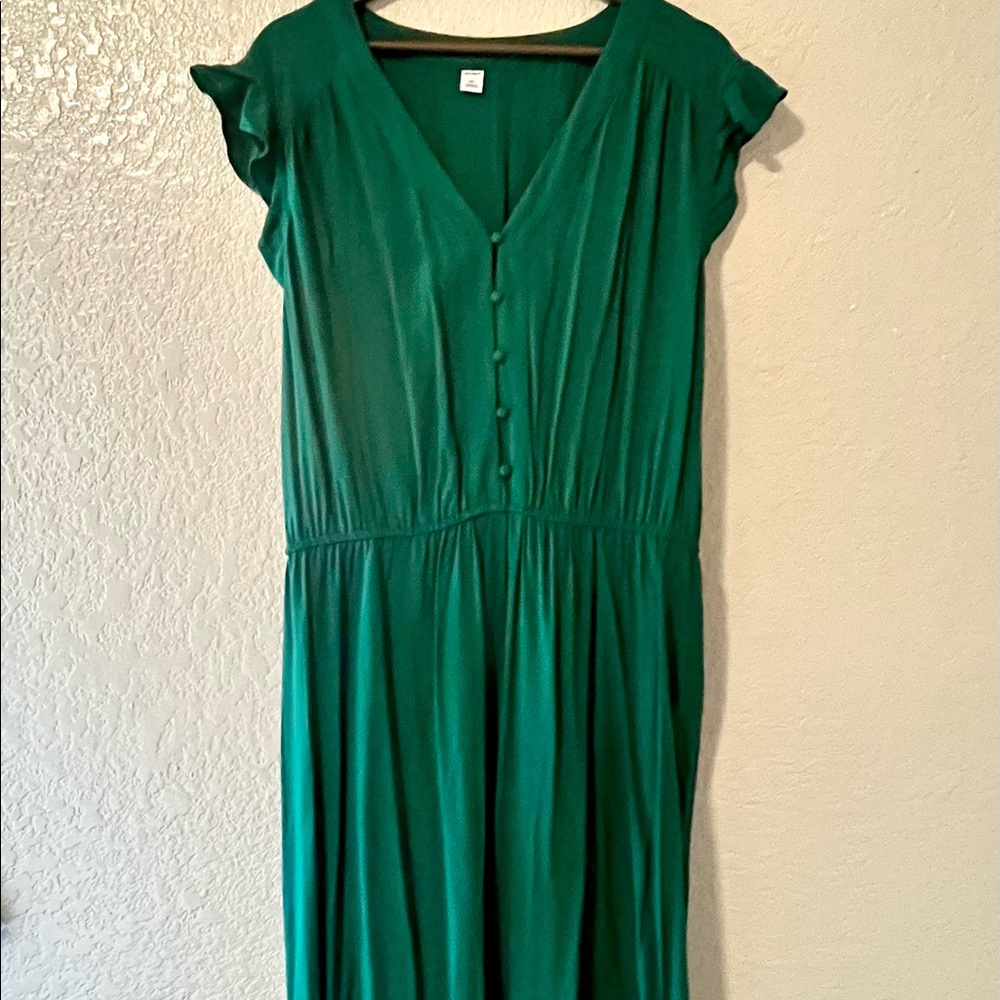 Midi green dress. Worn once. Size XXL